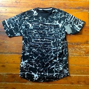 Men’s Large Black and White Tee Tshirt Graphic design